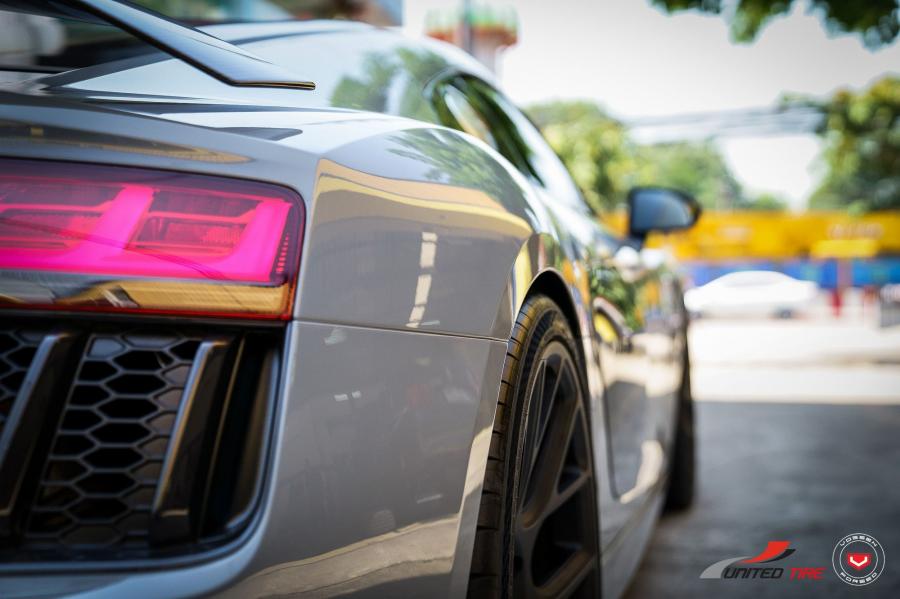 Детали экстерьера Audi R8 V10 on Vossen Wheels (CG-205) 2019 года  (фото 10 из 17)